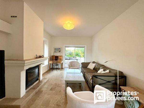 Villa avec jardin, garage, piscine et dépendance à Sainte Maxime