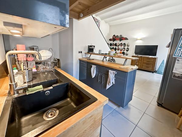 Maison de village R+2  Atypique et coup de coeur