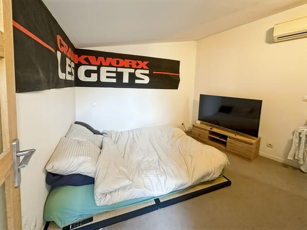 Maison de village R+2  Atypique et coup de coeur