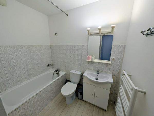 Appartement à BORDEAUX, 33000 - 1 pièce 23m²