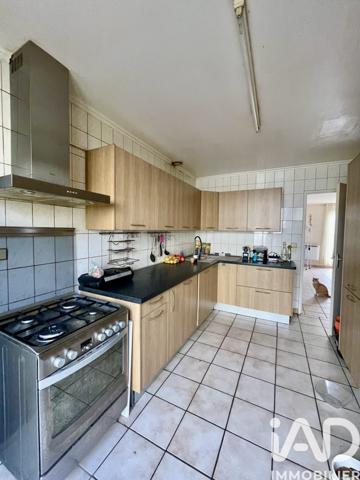 Maison à vendre 6 pièces 105 m² Les Mureaux