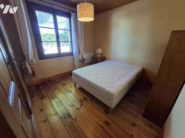Plain pied de 108 m² hab avec 3 chambres et grand garage à LES GONDS sur 3484m² de terrain