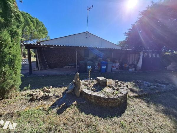 Plain pied de 108 m² hab avec 3 chambres et grand garage à LES GONDS sur 3484m² de terrain
