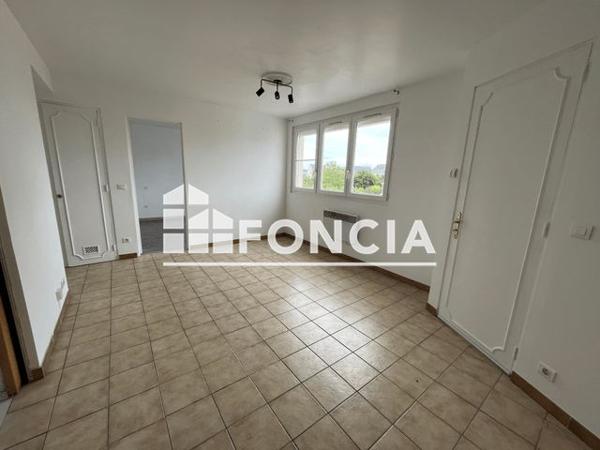 Location Appartement 3 pièces 49.6 m² - 39/39B/41 RUE NUISEMENT Dreux 28100