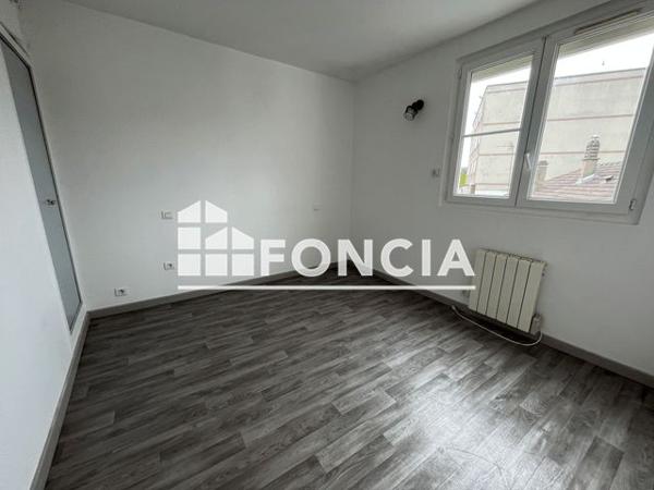 Location Appartement 3 pièces 49.6 m² - 39/39B/41 RUE NUISEMENT Dreux 28100