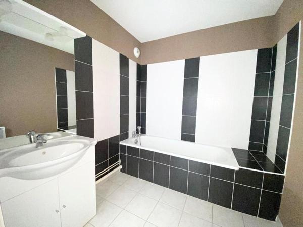 Location appartement Nevers (58000) 2 pièces 46.3m²