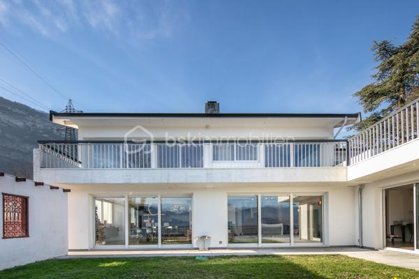 Maison de 200 m²