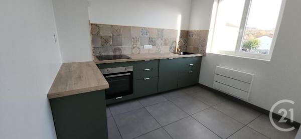 Maison à vendre  6 pièces - 100 m2 ST PAUL DES LANDES - 15