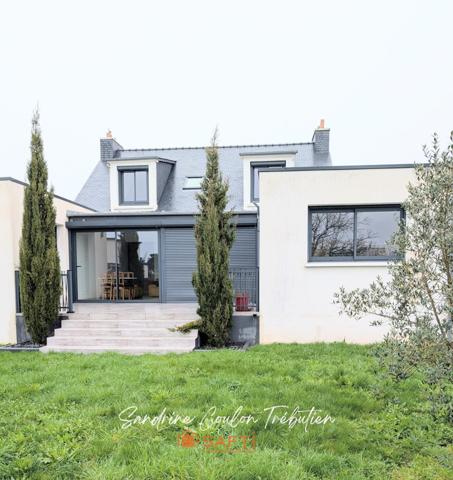 Maison familiale de 199 m² entièrement rénovée - 3 CH - 1400 m² de terrain