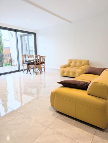 Maison familiale de 199 m² entièrement rénovée - 3 CH - 1400 m² de terrain