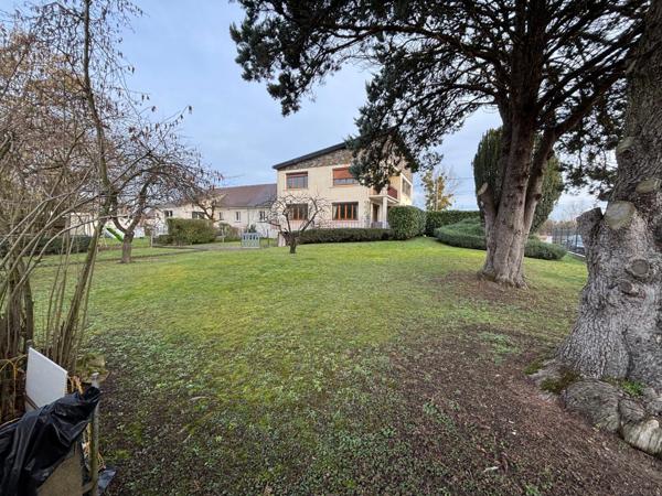 Maison familiale et spacieuse située à Attigny