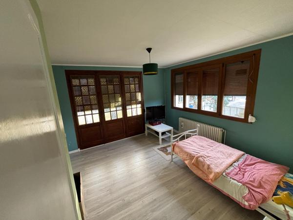 Maison familiale et spacieuse située à Attigny