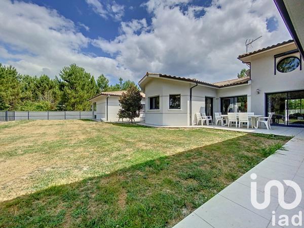 Maison à vendre 10 pièces 236 m² Langon