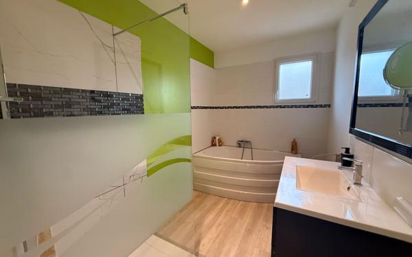 Maison à vendre    4 pièces •  Pont-Saint-Martin