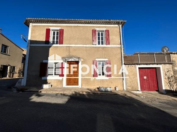 Location Maison 6 pièces 140 m² - PLACE DE L'HORLOGE Vallabrix 30700