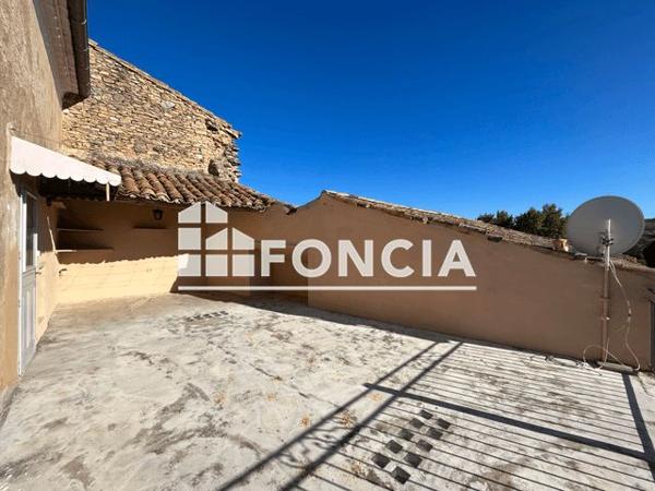 Location Maison 6 pièces 140 m² - PLACE DE L'HORLOGE Vallabrix 30700