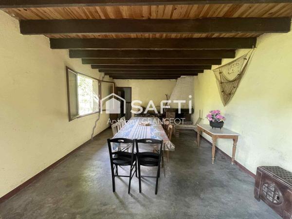 SUPERBE ETANG AVEC GRAND TERRAIN