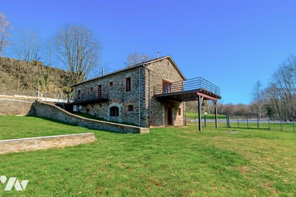 Grange entièrement restaurée - Bagnac sur Célé