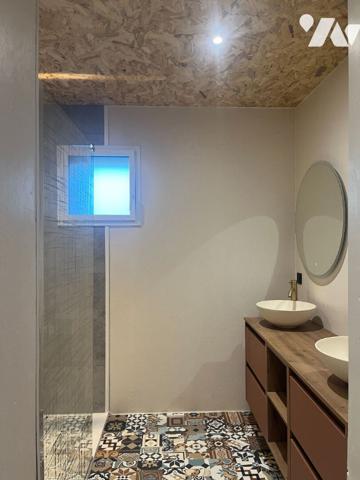 Grange entièrement restaurée - Bagnac sur Célé