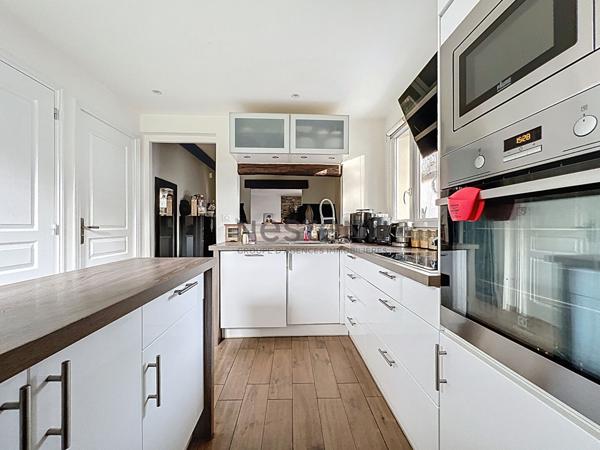 Maison Limeil-Brévannes 5 pièces avec terrasse, jardin et grand garage!