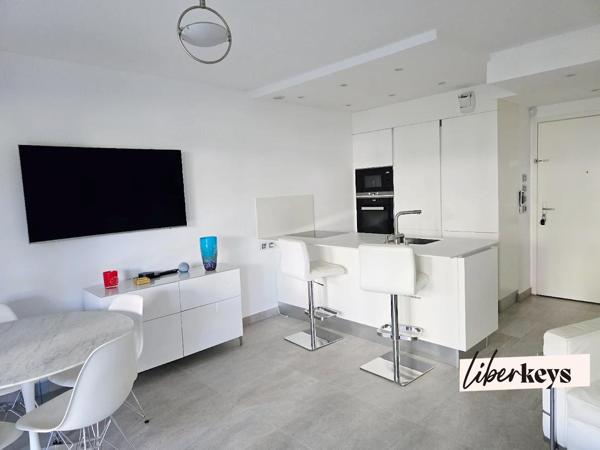 Exclusive Resort (Place des Lices à 250 m) - Appartement de 2 P avec terrasse, box et cave