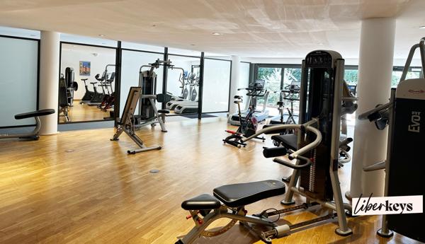 Exclusive Resort (Place des Lices à 250 m) - Appartement de 2 P avec terrasse, box et cave