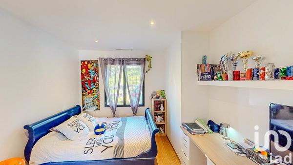 Maison 8 pièces de 229 m² à Urrugne (64122)