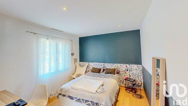 Maison 8 pièces de 229 m² à Urrugne (64122)