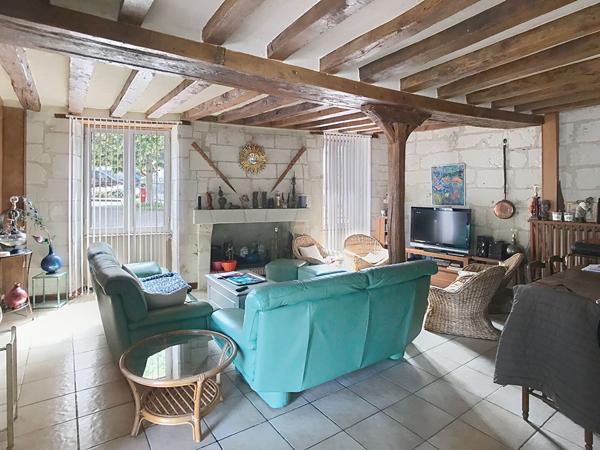 Maison ancienne à vendre -  Fort potentiel au coeur de Saint-Martin-de-la-Place