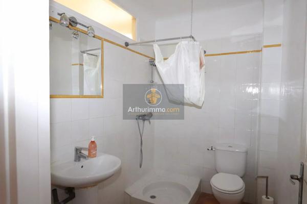 Vente                                                      Appartement
                        
                                         51 m2                     à Apt