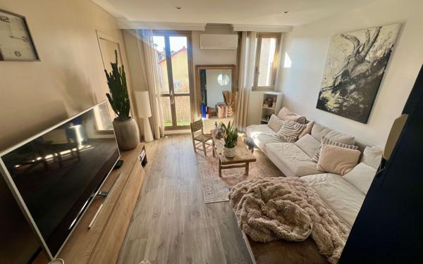 Appartement à vendre    3 pièces • 49,50 m2 Le Bourget