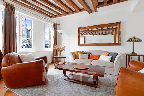 Palais Royal - Louvre - Appartement de caractère