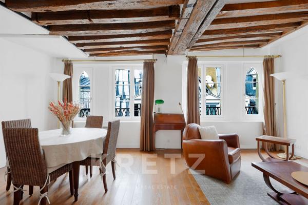 Palais Royal - Louvre - Appartement de caractère