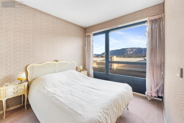 Appartement à vendre à Saint-Julien-en-Genevois en Haute-Savoie (74160), ref : 01047-761