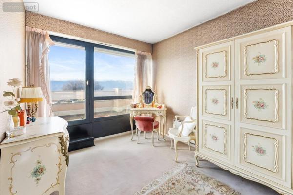 Appartement à vendre à Saint-Julien-en-Genevois en Haute-Savoie (74160), ref : 01047-761