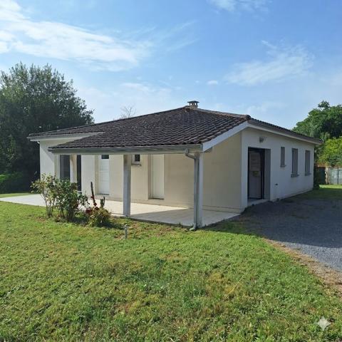 CREON - Maison contemporaine de plain-pied avec garage sur 730 m² de terrain , Creon CREON - Maison contemporaine de plain-pied avec garage sur 730 m² de terrain , Creon
