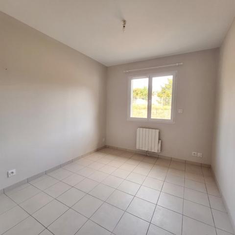 CREON - Maison contemporaine de plain-pied avec garage sur 730 m² de terrain , Creon CREON - Maison contemporaine de plain-pied avec garage sur 730 m² de terrain , Creon