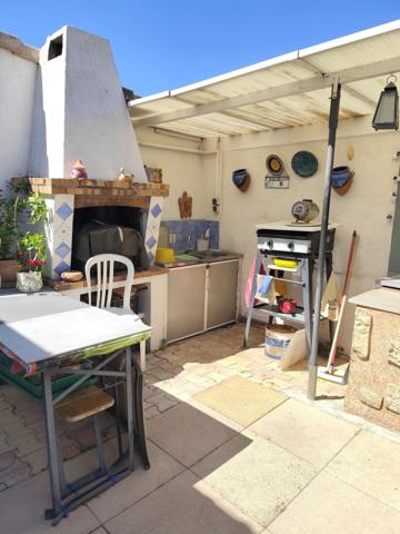 Charmante maison provençale avec fort potentiel et grand terrain !
