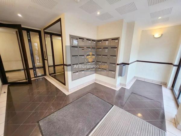 Vente                                                      Appartement
                        
                     2 pièces                      45 m2                     à Villiers-sur-Marne