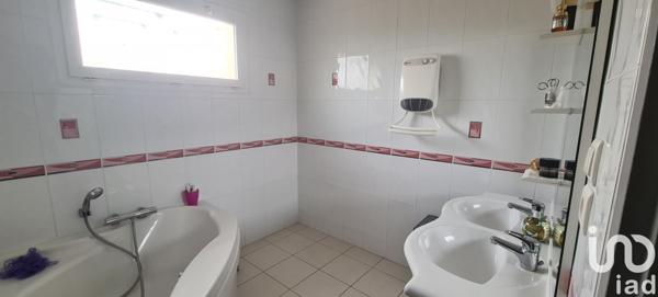 Maison à vendre 6 pièces 130 m² Thuir