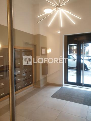 Location appartement Marseille 08 - 2 pièce(s) - 38 m² - 943 €/mois