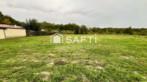 Terrain a vendre 1500 m2 a Casteljaloux.