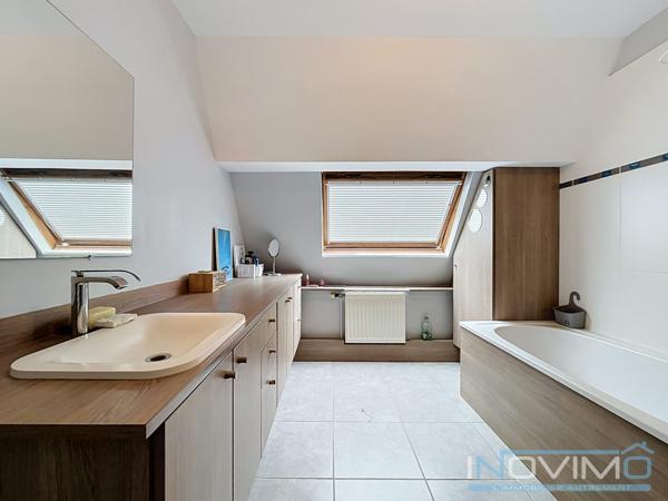 Maison mitoyenne 2 côtés à vendre, 12 pièces - Sangatte 62231
