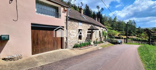 Maison en pierre de 168m2 avec jardin atypique