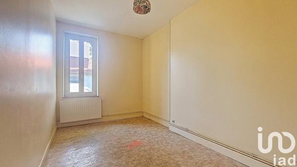 Maison traditionnelle 4 pièces de 97 m² à Yzeure (03400)