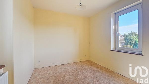 Maison traditionnelle 4 pièces de 97 m² à Yzeure (03400)