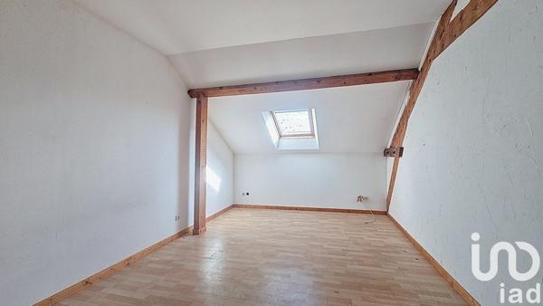 Maison traditionnelle 4 pièces de 97 m² à Yzeure (03400)