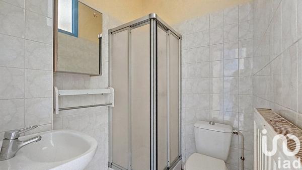 Maison traditionnelle 4 pièces de 97 m² à Yzeure (03400)