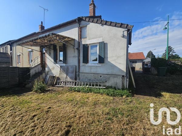 Maison traditionnelle 4 pièces de 97 m² à Yzeure (03400)