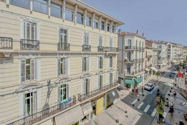 Cote d'Azur, Cannes - Emplacement EXCEPTIONNEL - Immeuble de standing